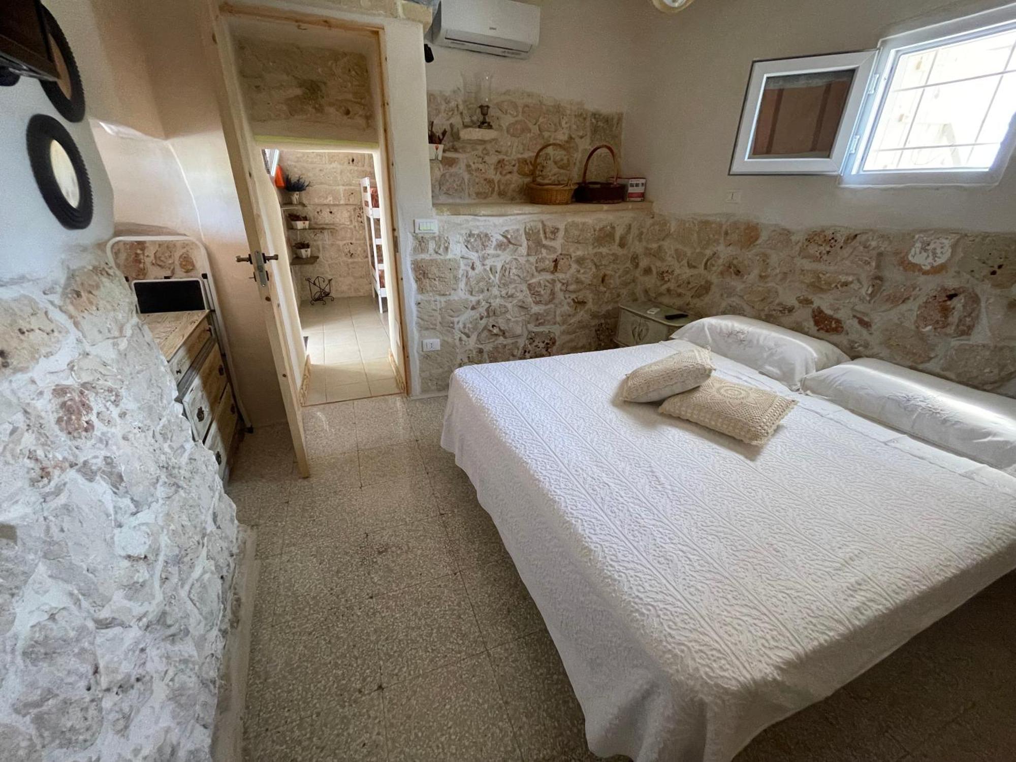 Trullo Del Salento Villa San Vito dei Normanni Luaran gambar