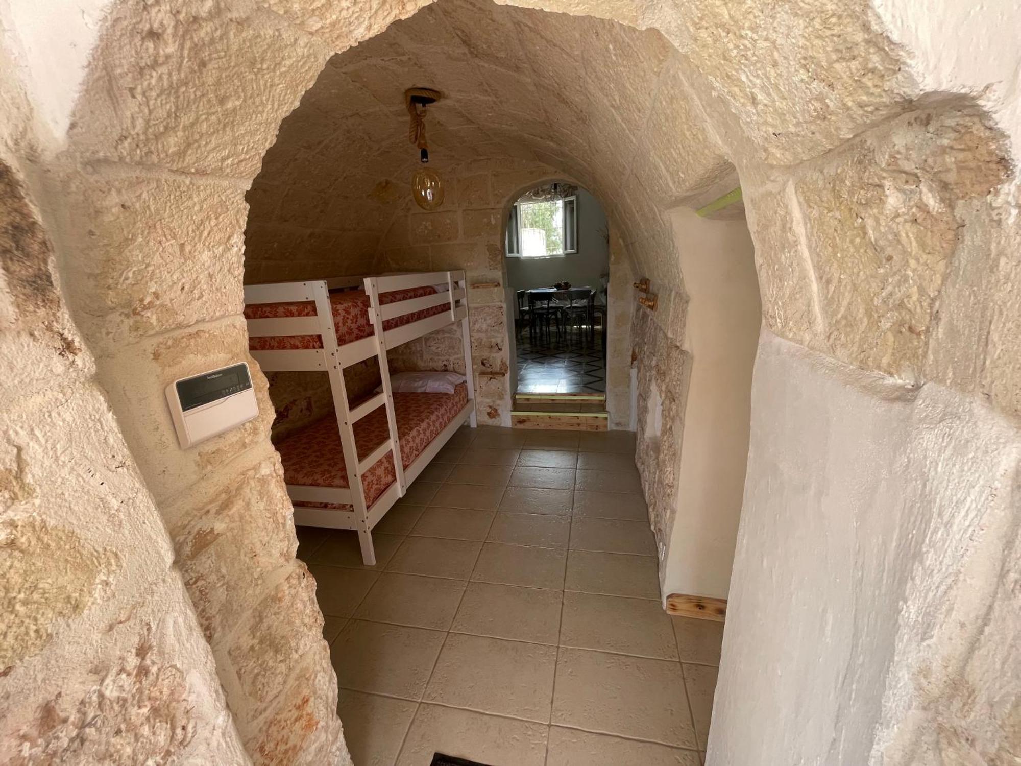 Trullo Del Salento Villa San Vito dei Normanni Luaran gambar