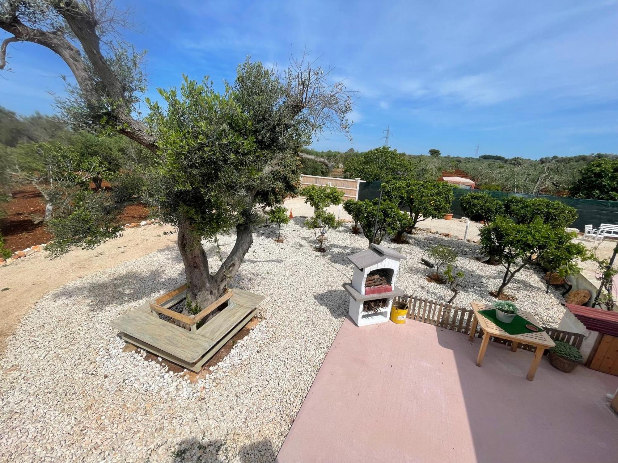 Trullo Del Salento Villa San Vito dei Normanni Luaran gambar