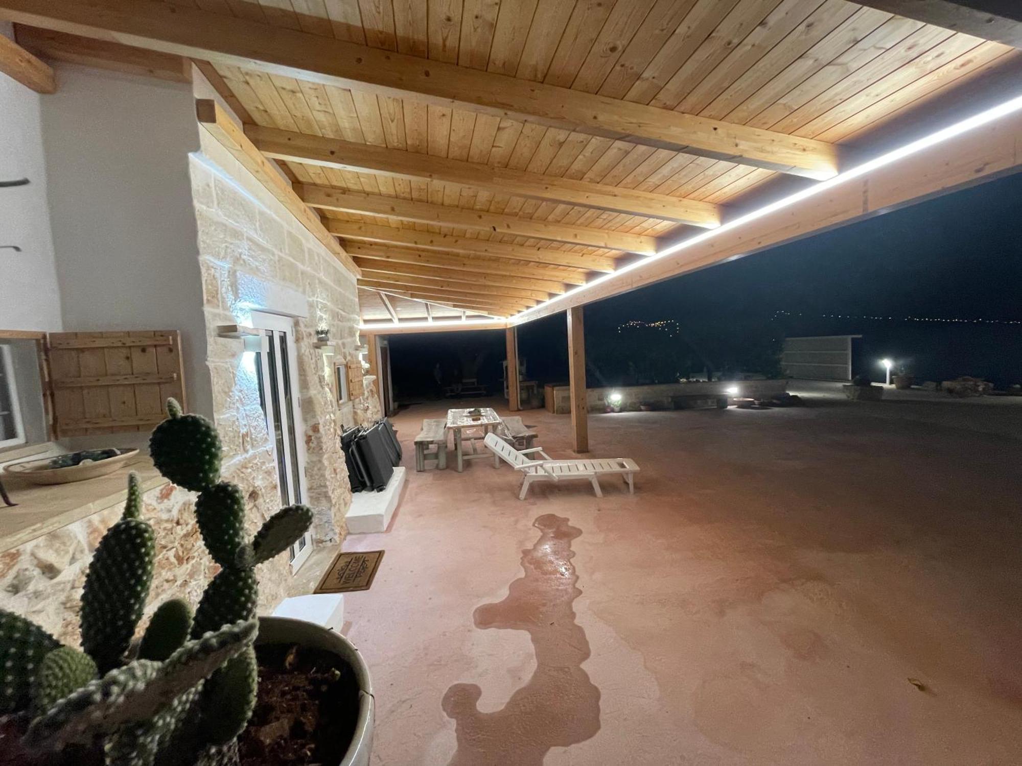 Trullo Del Salento Villa San Vito dei Normanni Luaran gambar